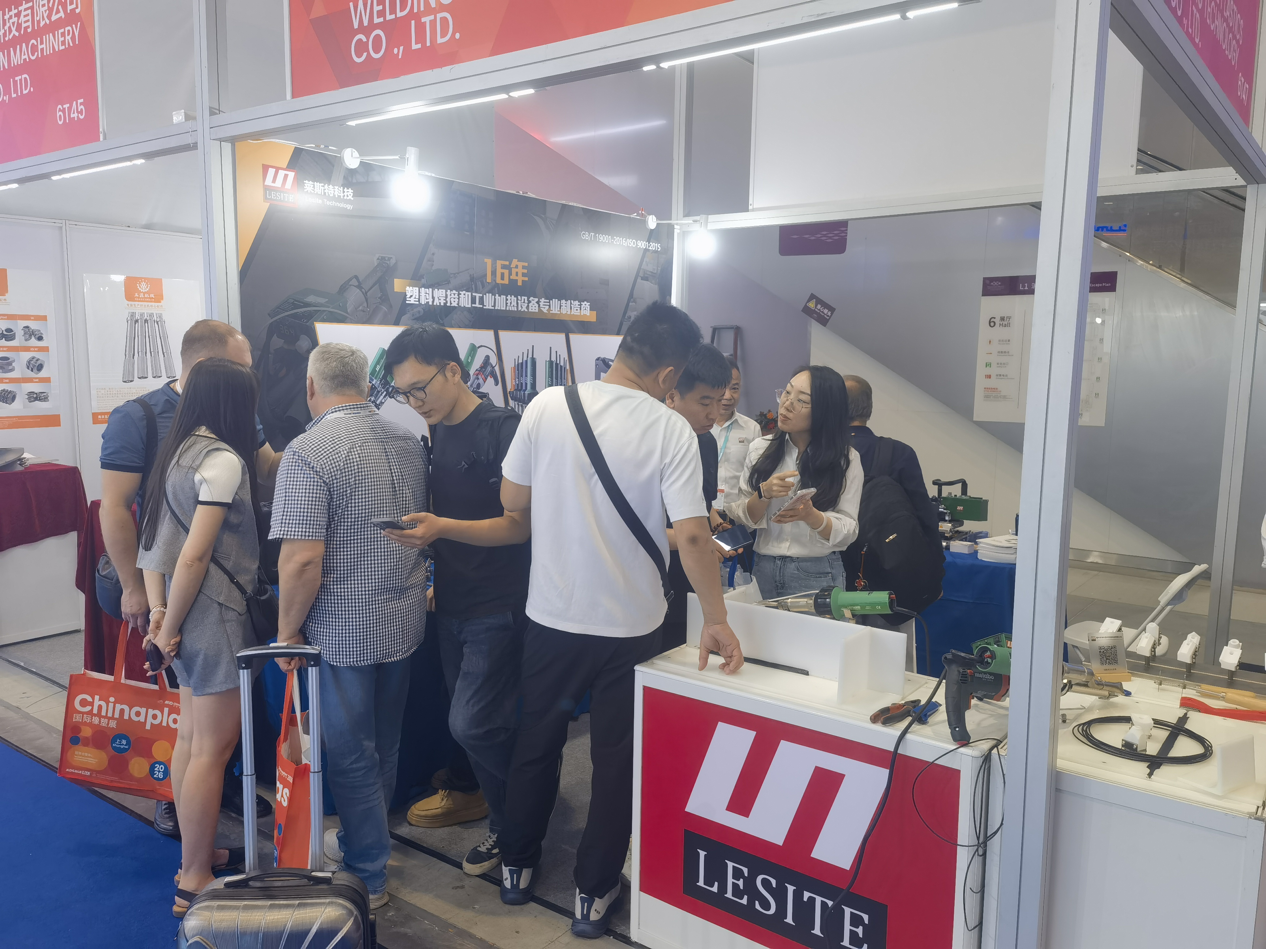 fc026d76a7aeb82d44157c4ebb892d5